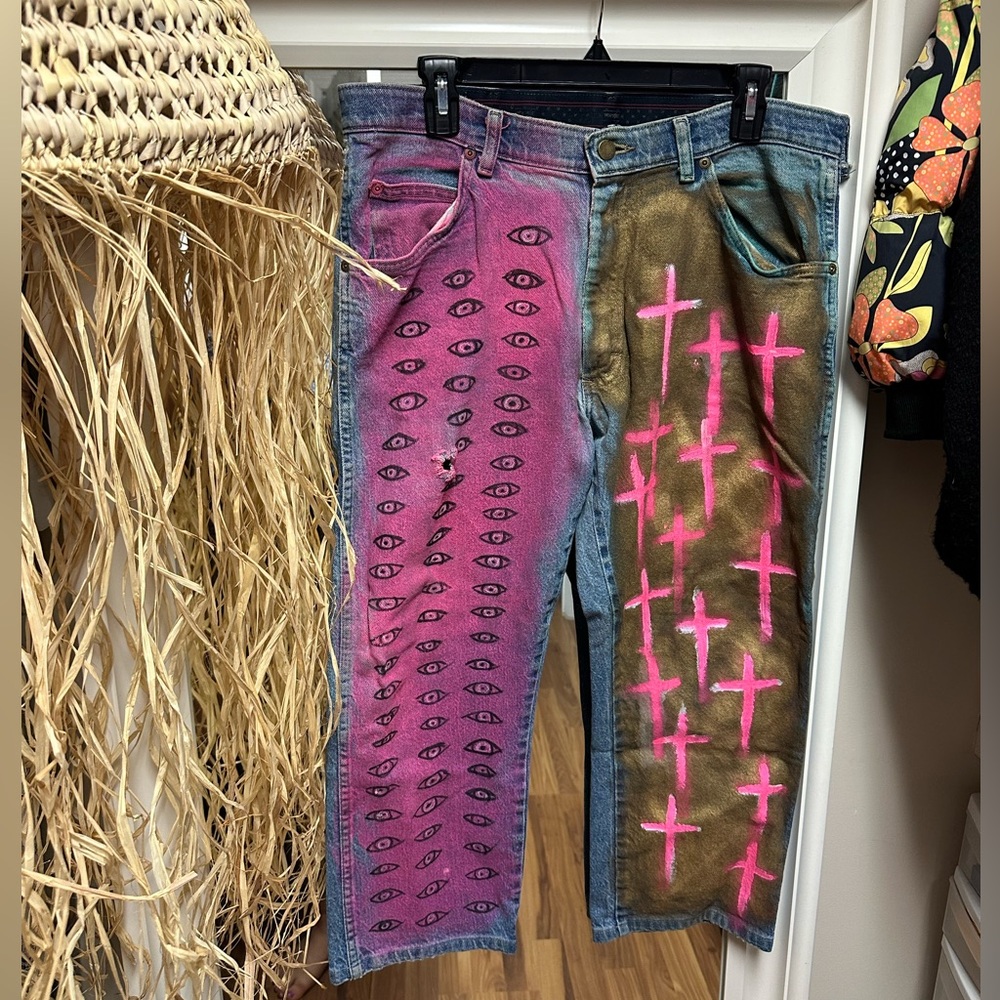 Wrangler Pink and Gold Straight Leg Jeans with Artistic Flair